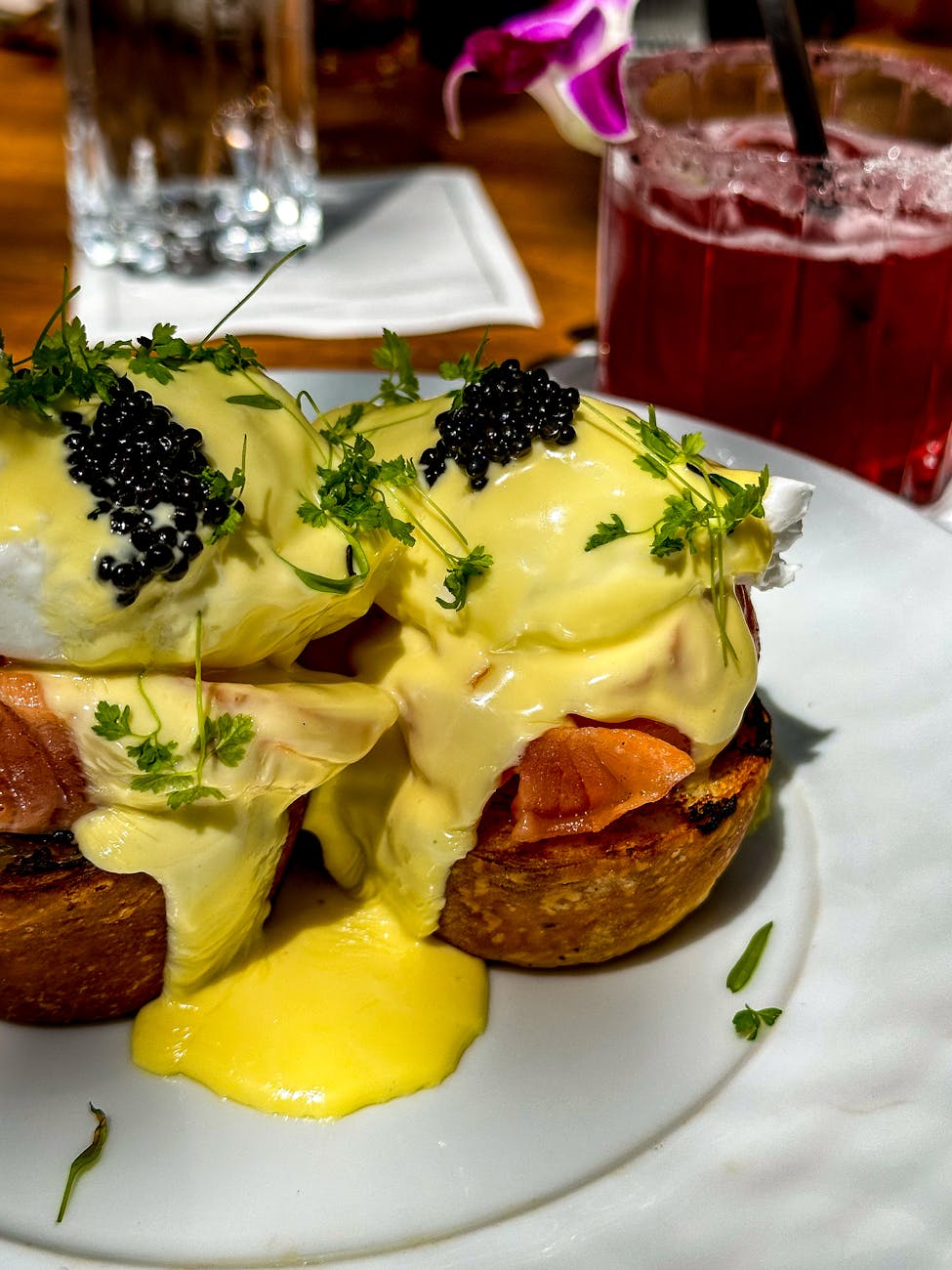EGGS BENEDICT